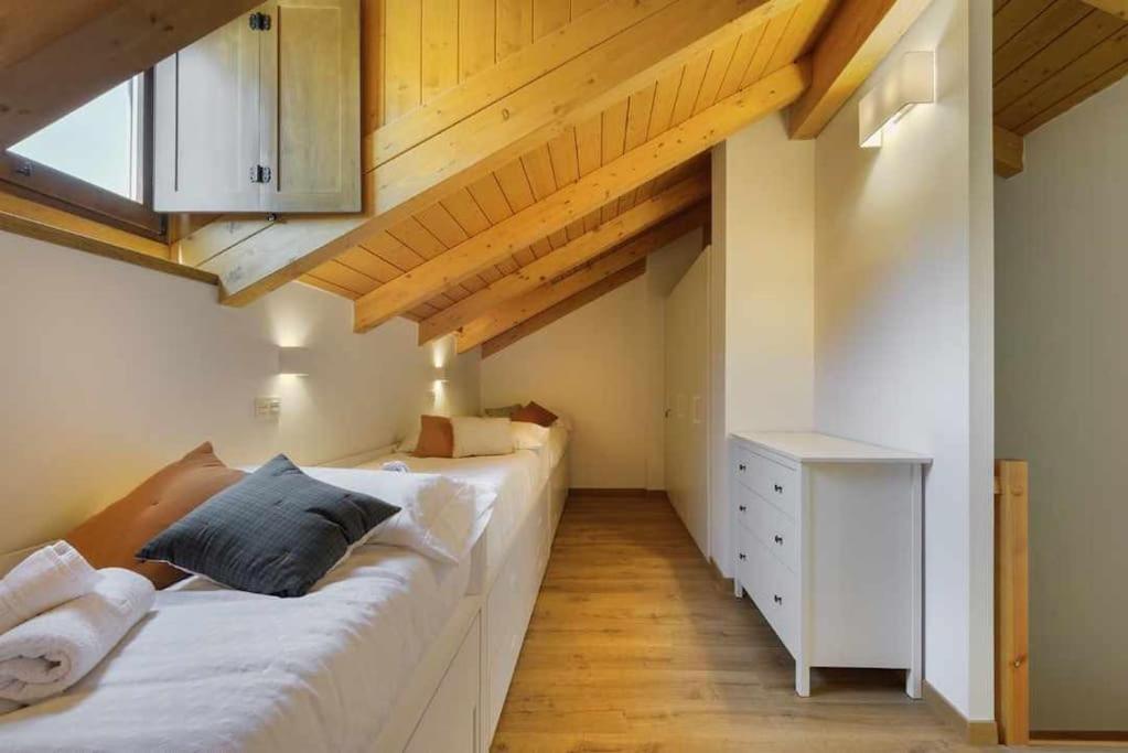 Duplex Campodios Villanua Luaran gambar