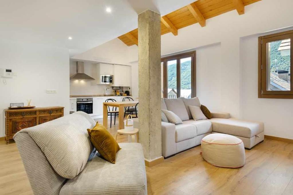 Duplex Campodios Villanua Luaran gambar